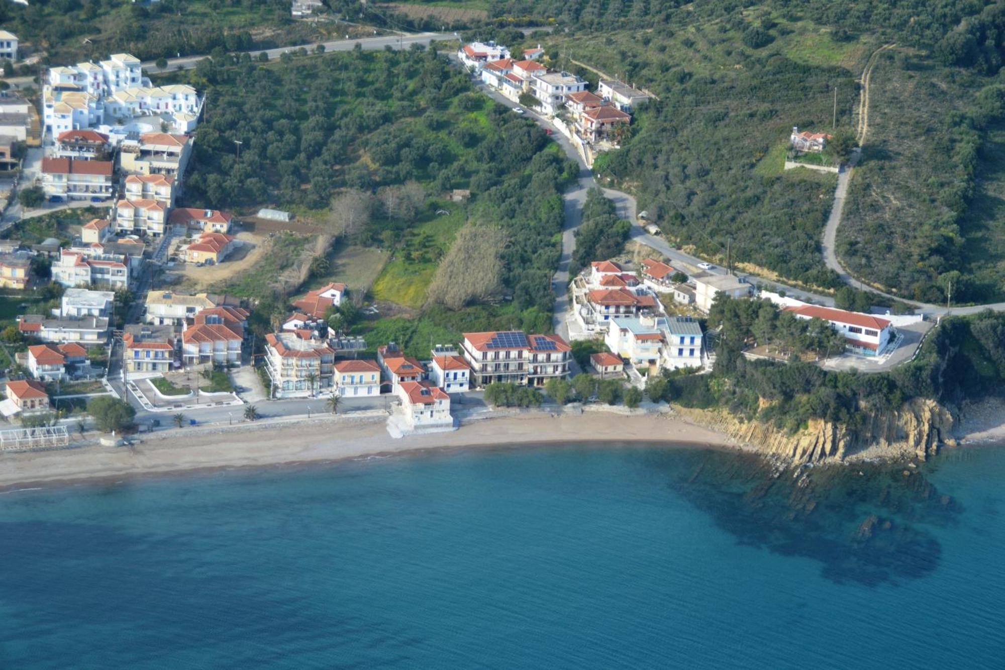Hotel Korakakis Beach 피니코운타 외부 사진